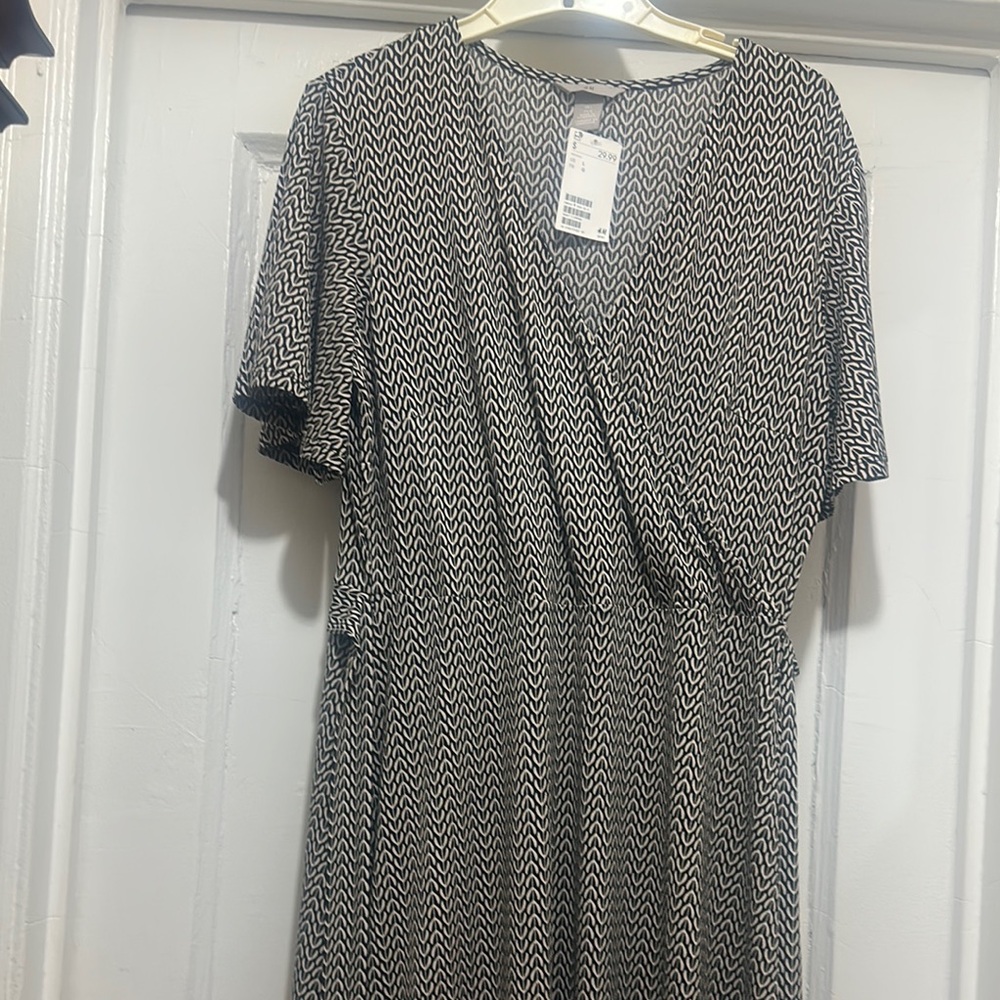 H&M Black and White Wrap Midi Dress